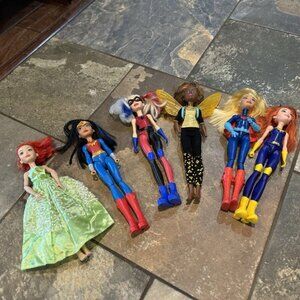 Superhero Lot: 6Poison Ivy Wonder Woman Harley Quinn Bumblebee SuperGirl Batgirl